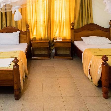Palm world Hotels Mbarara Buitenkant foto