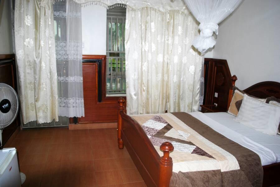 Palm world Hotels Mbarara Buitenkant foto